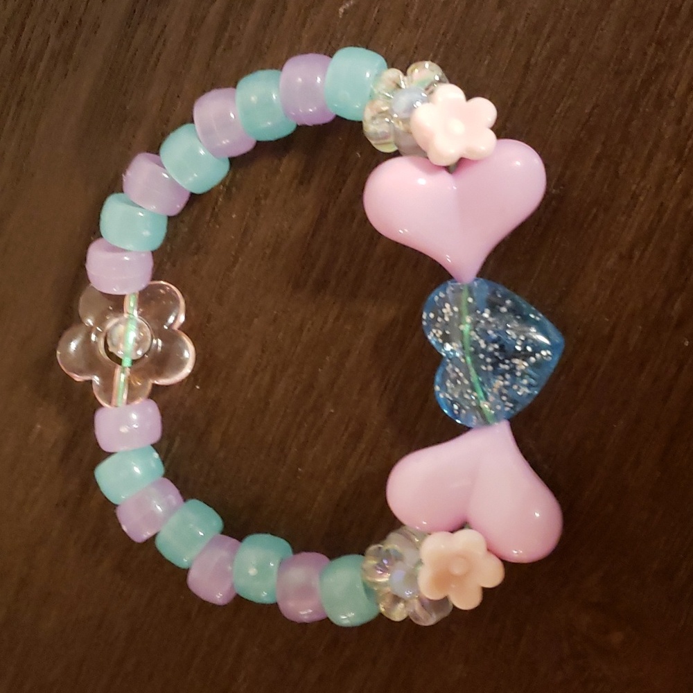 Home made bead bracelet: Butterfly hearts